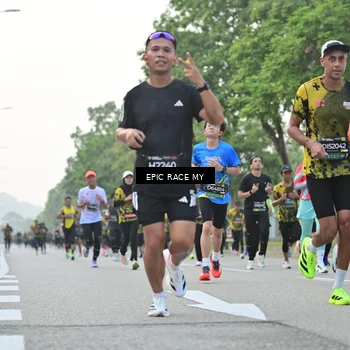 Runner Photo 6195253