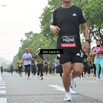 Runner Photo 6195295