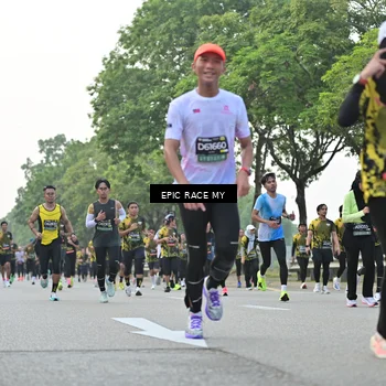 Runner Photo 6195321