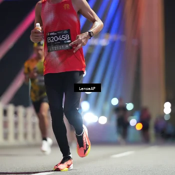 Runner Photo 6195406
