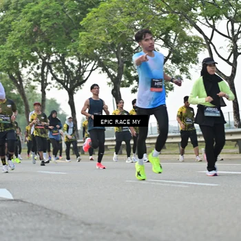 Runner Photo 6195427