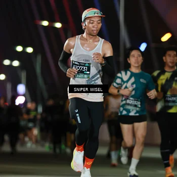 Runner Photo 6195434