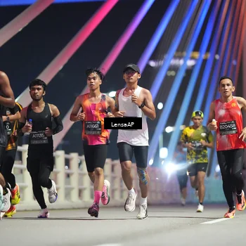 Runner Photo 6195439