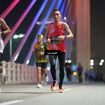 Runner Photo 6195441