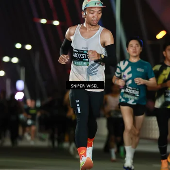 Runner Photo 6195450