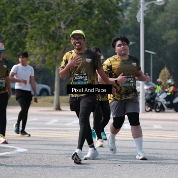Runner Photo 6195459