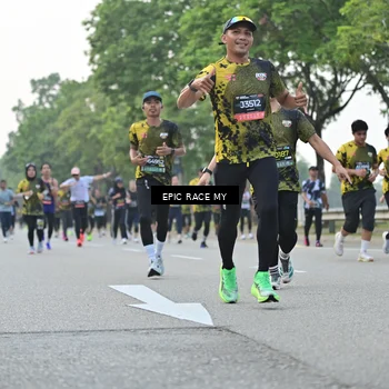 Runner Photo 6195526