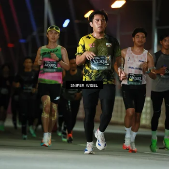 Runner Photo 6195564