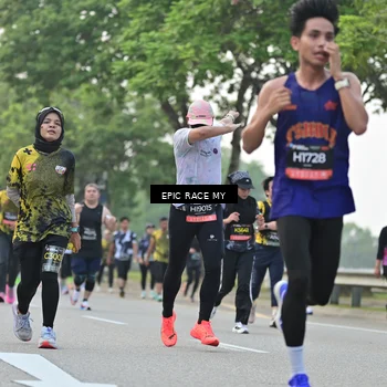 Runner Photo 6195654