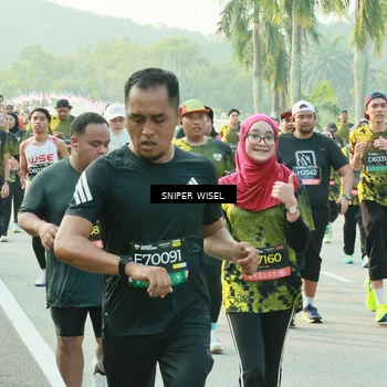 Runner Photo 6195680