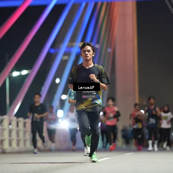 Runner Photo 6195685