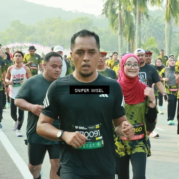 Runner Photo 6195710