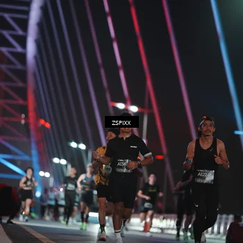 Runner Photo 6195715