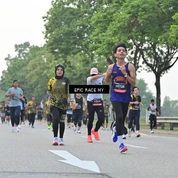 Runner Photo 6195752