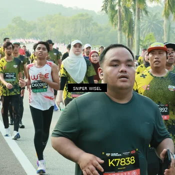 Runner Photo 6195774