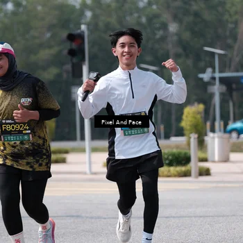 Runner Photo 6195870