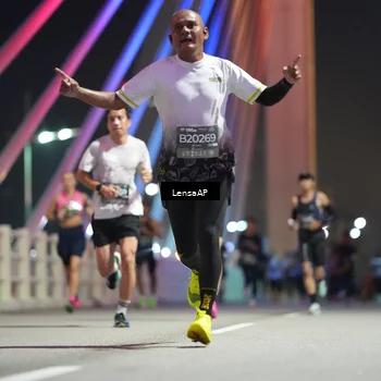Runner Photo 6195875