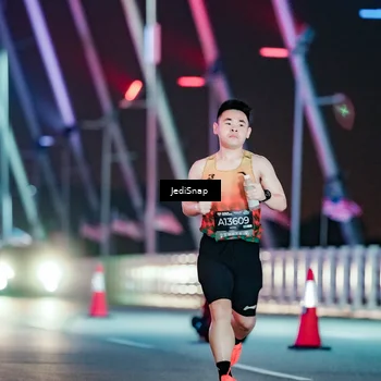 Runner Photo 6195891