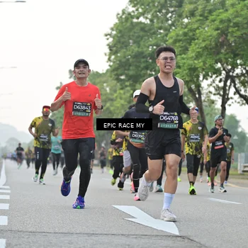 Runner Photo 6195916