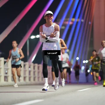 Runner Photo 6195935
