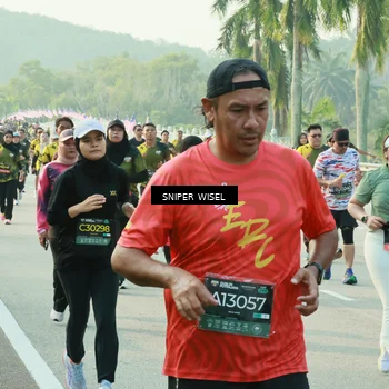 Runner Photo 6195945