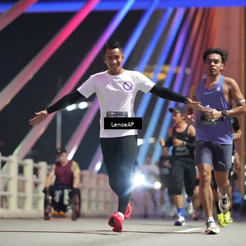 Runner Photo 6196258