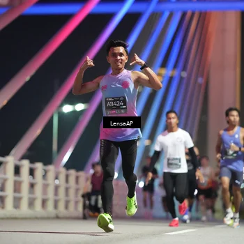 Runner Photo 6196261