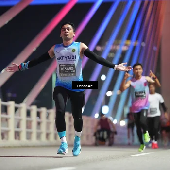 Runner Photo 6196288