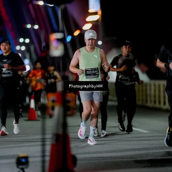 Runner Photo 6196319