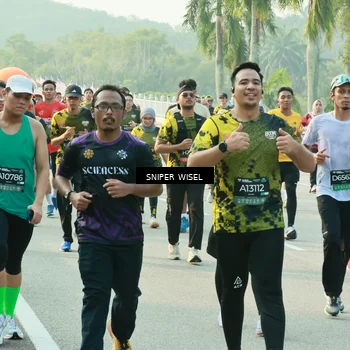 Runner Photo 6196335