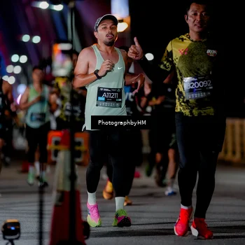 Runner Photo 6196354