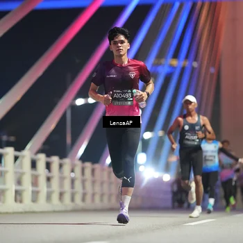 Runner Photo 6196357