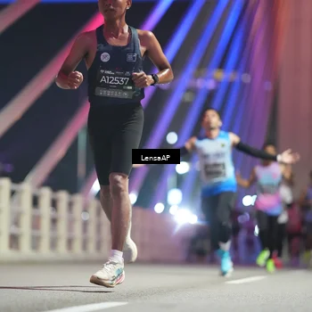 Runner Photo 6196358