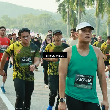 Runner Photo 6196425