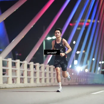 Runner Photo 6196434