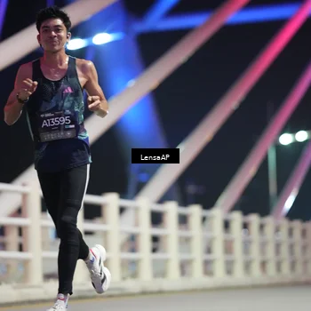 Runner Photo 6196435