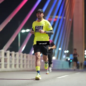 Runner Photo 6196484