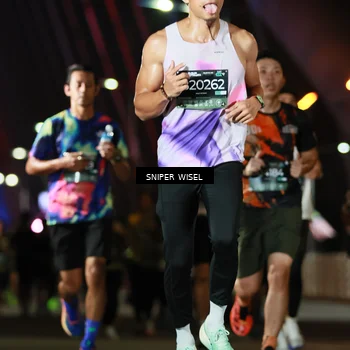 Runner Photo 6196524