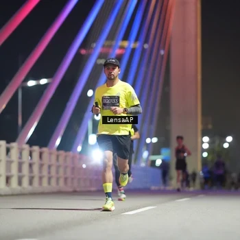 Runner Photo 6196552