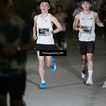 Runner Photo 6196578