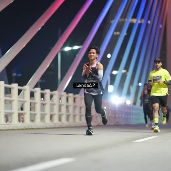Runner Photo 6196584