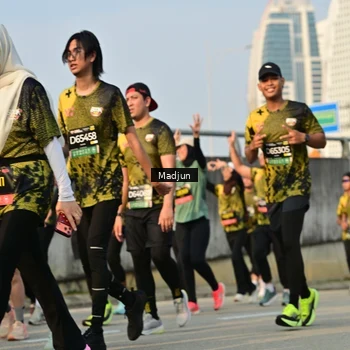 Runner Photo 6196592