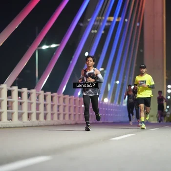 Runner Photo 6196617