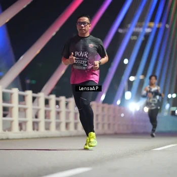 Runner Photo 6196622