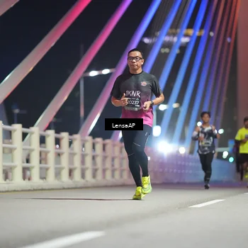Runner Photo 6196653