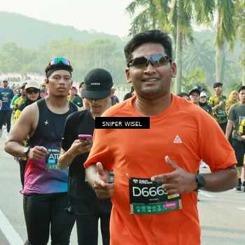 Runner Photo 6196709