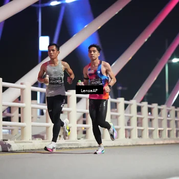 Runner Photo 6196760