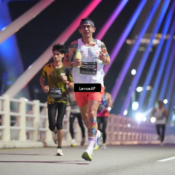 Runner Photo 6196761