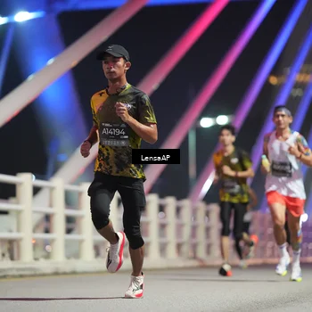 Runner Photo 6196823