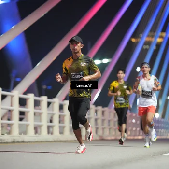 Runner Photo 6196824